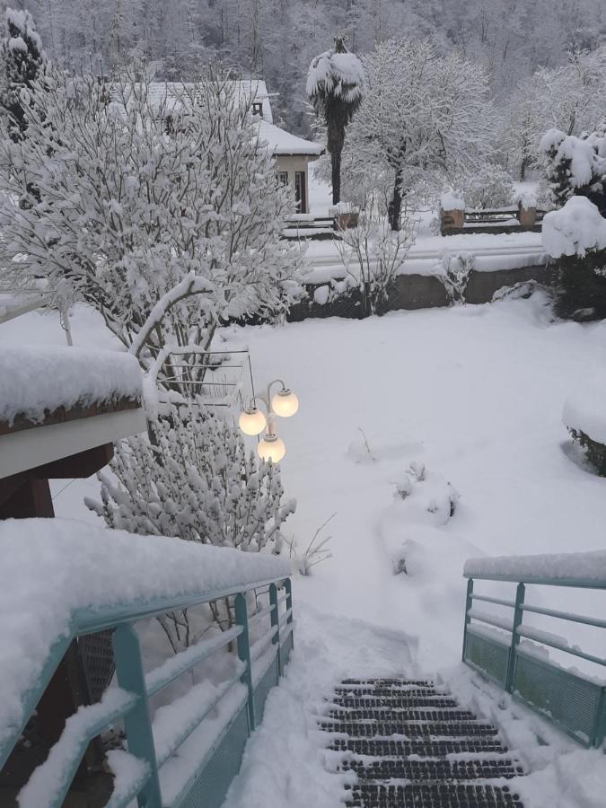 La Petite Auberge De Niaux Exteriör bild