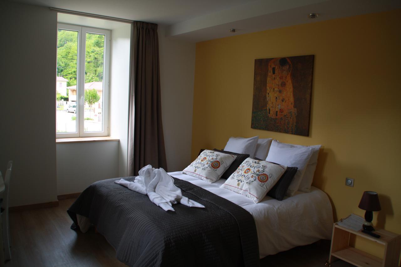 La Petite Auberge De Niaux Exteriör bild